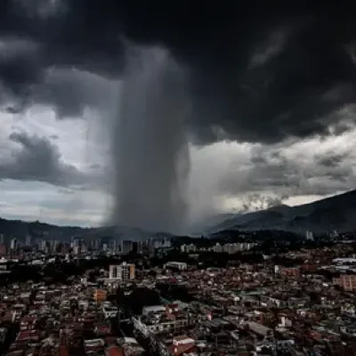 una tormenta en Medellin